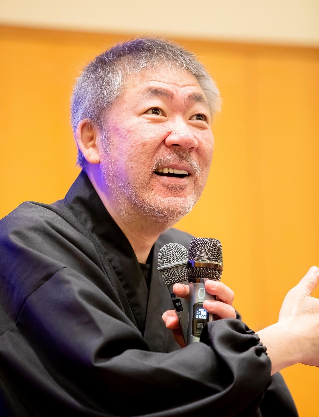 中村文昭