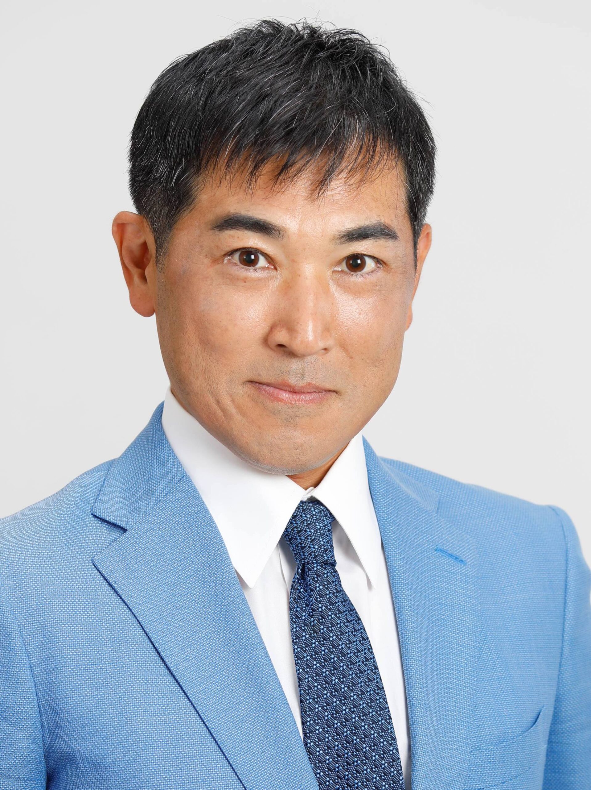 益山真一